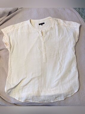 Quince Cream Short-Sleeve Henley Button Top